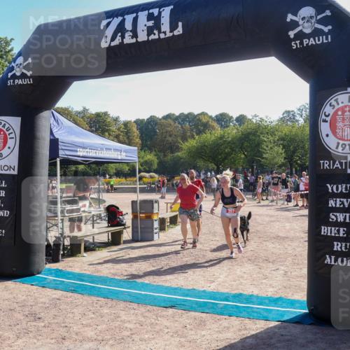 08.09.2024 - Stadtparktriathlon Luisa Fischer http://msf.ph/oto/7034411 08.09.2024 10:55:17 Ziel 215, 257 meine-sportfotos.de