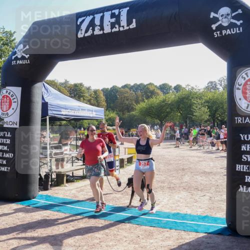 08.09.2024 - Stadtparktriathlon Luisa Fischer http://msf.ph/oto/7034416 08.09.2024 10:55:18 Ziel 215, 257 meine-sportfotos.de