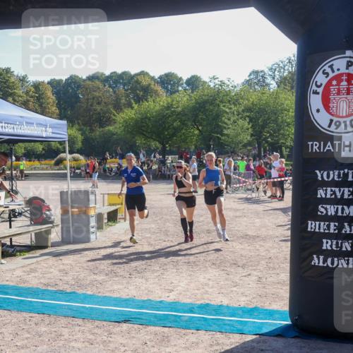 08.09.2024 - Stadtparktriathlon Luisa Fischer http://msf.ph/oto/7034430 08.09.2024 10:55:24 Ziel 184, 257 meine-sportfotos.de