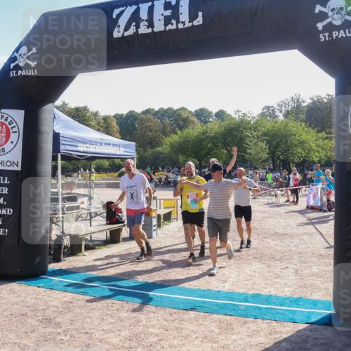 08.09.2024 - Stadtparktriathlon Luisa Fischer http://msf.ph/oto/7034481 08.09.2024 10:55:55 Ziel 194, 206 meine-sportfotos.de