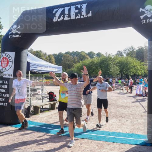 08.09.2024 - Stadtparktriathlon Luisa Fischer http://msf.ph/oto/7034484 08.09.2024 10:55:56 Ziel 194, 206 meine-sportfotos.de