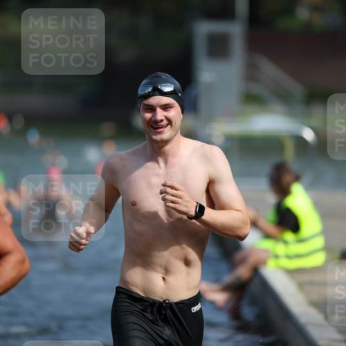 08.09.2024 - Stadtparktriathlon Michael Strokosch http://msf.ph/oto/7034485 08.09.2024 11:52:59 Schwimmen 751, 758, 765, 795, 805, 840 meine-sportfotos.de