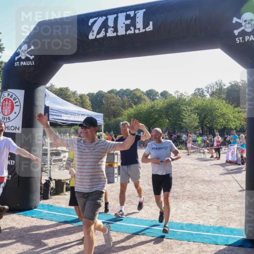 08.09.2024 - Stadtparktriathlon Luisa Fischer http://msf.ph/oto/7034486 08.09.2024 10:55:56 Ziel 194, 206 meine-sportfotos.de