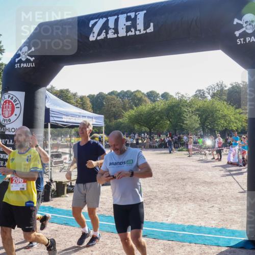 08.09.2024 - Stadtparktriathlon Luisa Fischer http://msf.ph/oto/7034490 08.09.2024 10:55:57 Ziel 194, 206 meine-sportfotos.de