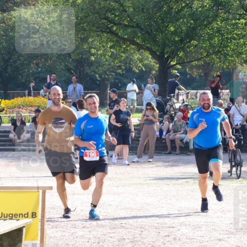 08.09.2024 - Stadtparktriathlon Luisa Fischer http://msf.ph/oto/7034500 08.09.2024 10:56:17 Ziel 196 meine-sportfotos.de