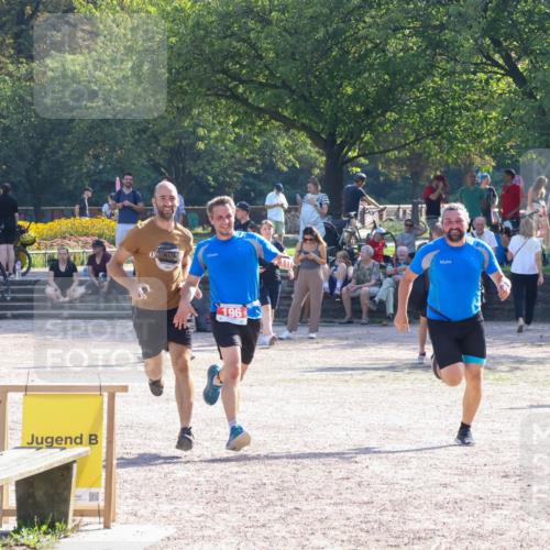 08.09.2024 - Stadtparktriathlon Luisa Fischer http://msf.ph/oto/7034502 08.09.2024 10:56:17 Ziel 196 meine-sportfotos.de