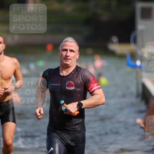 08.09.2024 - Stadtparktriathlon Michael Strokosch http://msf.ph/oto/7034503 08.09.2024 11:53:02 Schwimmen 751, 758, 765, 795, 835 meine-sportfotos.de