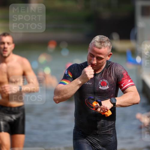 08.09.2024 - Stadtparktriathlon Michael Strokosch http://msf.ph/oto/7034508 08.09.2024 11:53:03 Schwimmen 748, 751, 758, 765, 795, 835 meine-sportfotos.de