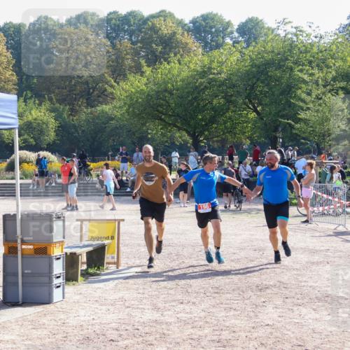 08.09.2024 - Stadtparktriathlon Luisa Fischer http://msf.ph/oto/7034511 08.09.2024 10:56:18 Ziel 196 meine-sportfotos.de