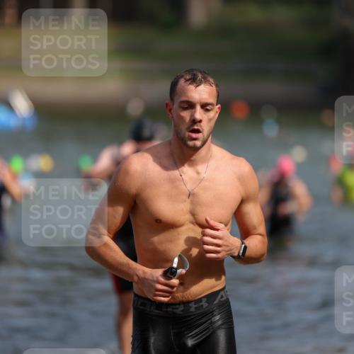 08.09.2024 - Stadtparktriathlon Michael Strokosch http://msf.ph/oto/7034515 08.09.2024 11:53:04 Schwimmen 748, 751, 758, 795, 816, 835 meine-sportfotos.de