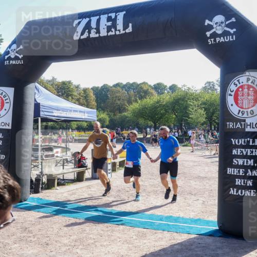 08.09.2024 - Stadtparktriathlon Luisa Fischer http://msf.ph/oto/7034522 08.09.2024 10:56:20 Ziel 196 meine-sportfotos.de