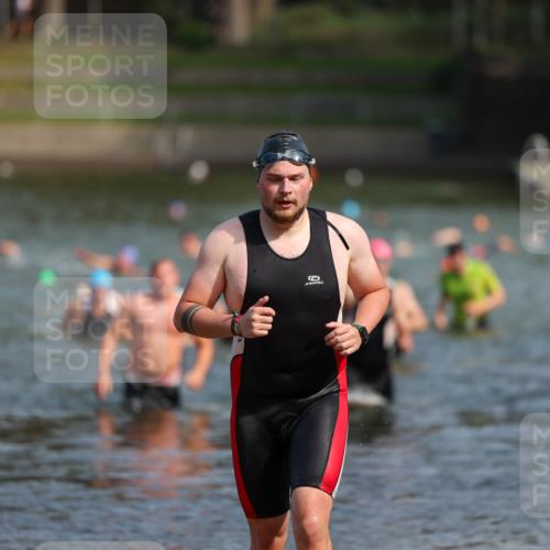 08.09.2024 - Stadtparktriathlon Michael Strokosch http://msf.ph/oto/7034523 08.09.2024 11:53:07 Schwimmen 748, 751, 754, 795, 816, 835, 837 meine-sportfotos.de