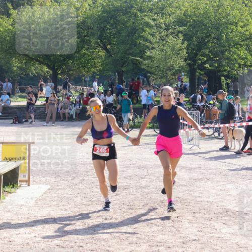 08.09.2024 - Stadtparktriathlon Luisa Fischer http://msf.ph/oto/7034524 08.09.2024 10:56:26 Ziel 192, 196, 246 meine-sportfotos.de