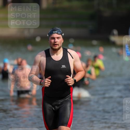 08.09.2024 - Stadtparktriathlon Michael Strokosch http://msf.ph/oto/7034529 08.09.2024 11:53:07 Schwimmen 748, 751, 754, 795, 816, 835, 837 meine-sportfotos.de