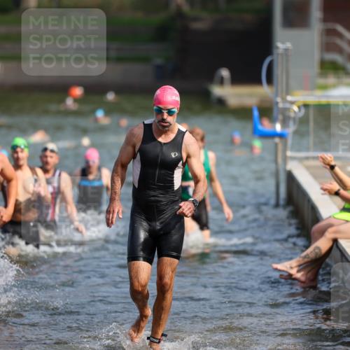 08.09.2024 - Stadtparktriathlon Michael Strokosch http://msf.ph/oto/7034535 08.09.2024 11:53:12 Schwimmen 748, 752, 754, 756, 777, 796, 816, 835, 837 meine-sportfotos.de