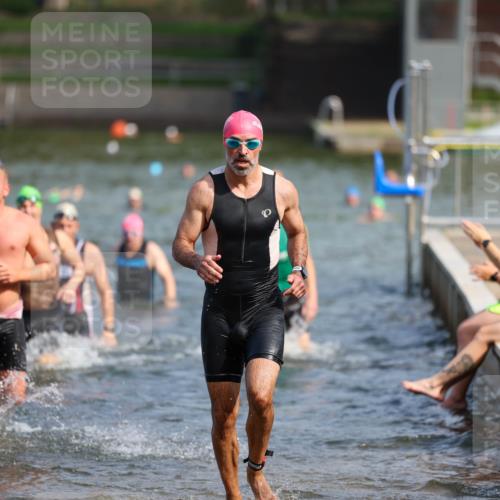 08.09.2024 - Stadtparktriathlon Michael Strokosch http://msf.ph/oto/7034539 08.09.2024 11:53:13 Schwimmen 748, 752, 754, 756, 777, 783, 796, 811, 816, 835, 837 meine-sportfotos.de