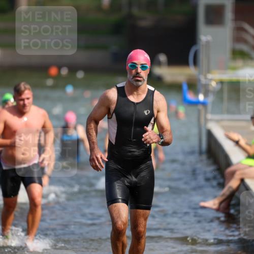 08.09.2024 - Stadtparktriathlon Michael Strokosch http://msf.ph/oto/7034549 08.09.2024 11:53:14 Schwimmen 748, 752, 754, 756, 777, 783, 796, 811, 816, 835, 837 meine-sportfotos.de