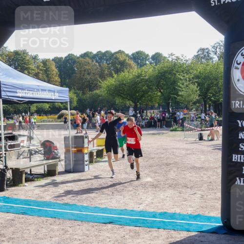 08.09.2024 - Stadtparktriathlon Luisa Fischer http://msf.ph/oto/7034570 08.09.2024 10:57:35 Ziel 238 meine-sportfotos.de