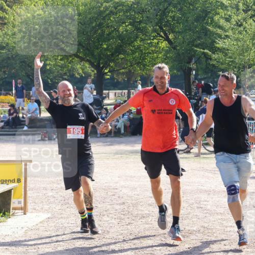 08.09.2024 - Stadtparktriathlon Luisa Fischer http://msf.ph/oto/7034595 08.09.2024 10:58:08 Ziel 195 meine-sportfotos.de