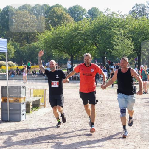 08.09.2024 - Stadtparktriathlon Luisa Fischer http://msf.ph/oto/7034601 08.09.2024 10:58:09 Ziel 195 meine-sportfotos.de