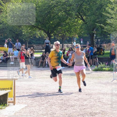 08.09.2024 - Stadtparktriathlon Luisa Fischer http://msf.ph/oto/7034622 08.09.2024 10:59:04 Ziel 247 meine-sportfotos.de