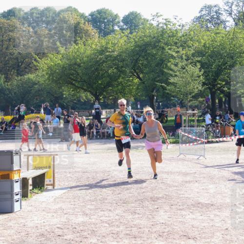 08.09.2024 - Stadtparktriathlon Luisa Fischer http://msf.ph/oto/7034628 08.09.2024 10:59:05 Ziel 247 meine-sportfotos.de