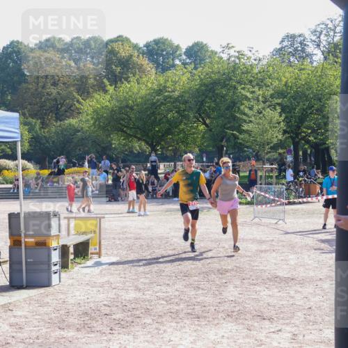 08.09.2024 - Stadtparktriathlon Luisa Fischer http://msf.ph/oto/7034630 08.09.2024 10:59:05 Ziel 247 meine-sportfotos.de