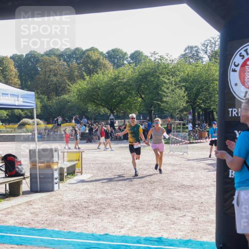 08.09.2024 - Stadtparktriathlon Luisa Fischer http://msf.ph/oto/7034632 08.09.2024 10:59:05 Ziel 247 meine-sportfotos.de