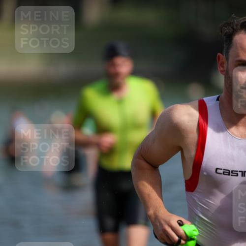 08.09.2024 - Stadtparktriathlon Michael Strokosch http://msf.ph/oto/7034635 08.09.2024 11:53:30 Schwimmen 750, 780, 809, 842, 845 meine-sportfotos.de