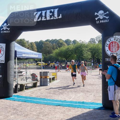 08.09.2024 - Stadtparktriathlon Luisa Fischer http://msf.ph/oto/7034639 08.09.2024 10:59:06 Ziel 247 meine-sportfotos.de