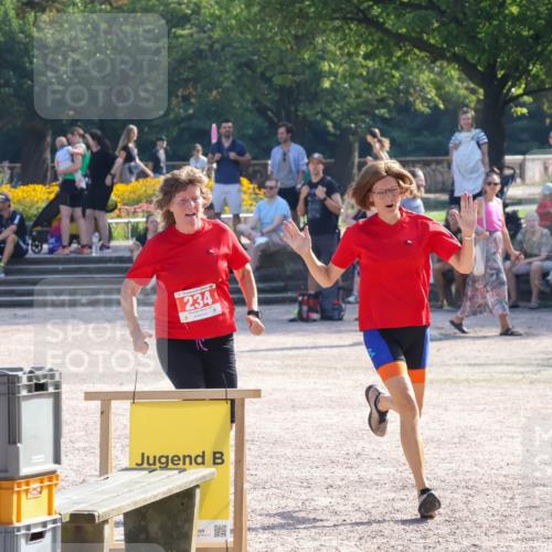 08.09.2024 - Stadtparktriathlon Luisa Fischer http://msf.ph/oto/7034655 08.09.2024 10:59:32 Ziel 234 meine-sportfotos.de