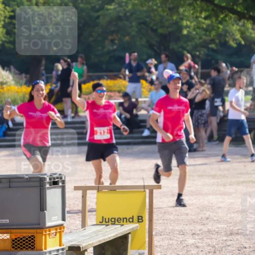 08.09.2024 - Stadtparktriathlon Luisa Fischer http://msf.ph/oto/7034678 08.09.2024 11:00:11 Ziel 212 meine-sportfotos.de