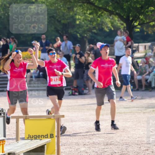08.09.2024 - Stadtparktriathlon Luisa Fischer http://msf.ph/oto/7034682 08.09.2024 11:00:11 Ziel 212 meine-sportfotos.de