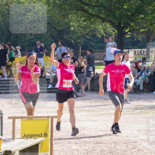 08.09.2024 - Stadtparktriathlon Luisa Fischer http://msf.ph/oto/7034684 08.09.2024 11:00:12 Ziel 212 meine-sportfotos.de