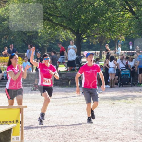 08.09.2024 - Stadtparktriathlon Luisa Fischer http://msf.ph/oto/7034686 08.09.2024 11:00:12 Ziel 212 meine-sportfotos.de