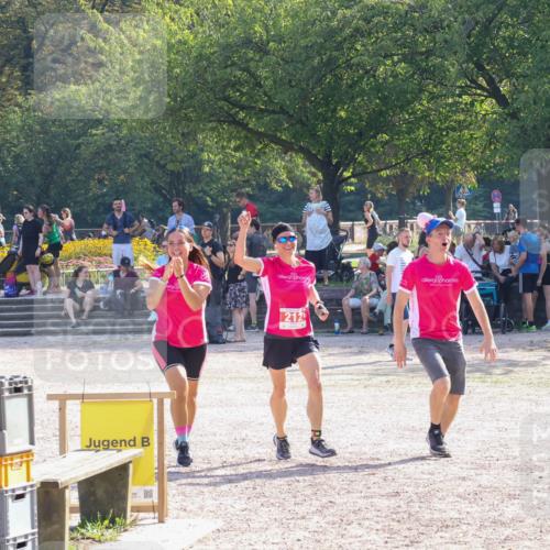 08.09.2024 - Stadtparktriathlon Luisa Fischer http://msf.ph/oto/7034690 08.09.2024 11:00:12 Ziel 212 meine-sportfotos.de