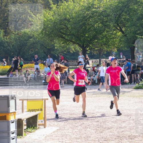 08.09.2024 - Stadtparktriathlon Luisa Fischer http://msf.ph/oto/7034692 08.09.2024 11:00:12 Ziel 212 meine-sportfotos.de