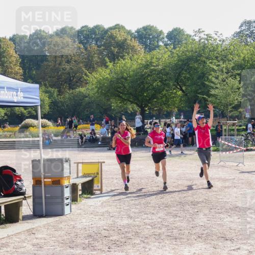 08.09.2024 - Stadtparktriathlon Luisa Fischer http://msf.ph/oto/7034698 08.09.2024 11:00:13 Ziel 212 meine-sportfotos.de