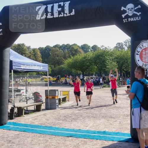 08.09.2024 - Stadtparktriathlon Luisa Fischer http://msf.ph/oto/7034704 08.09.2024 11:00:14 Ziel 212 meine-sportfotos.de