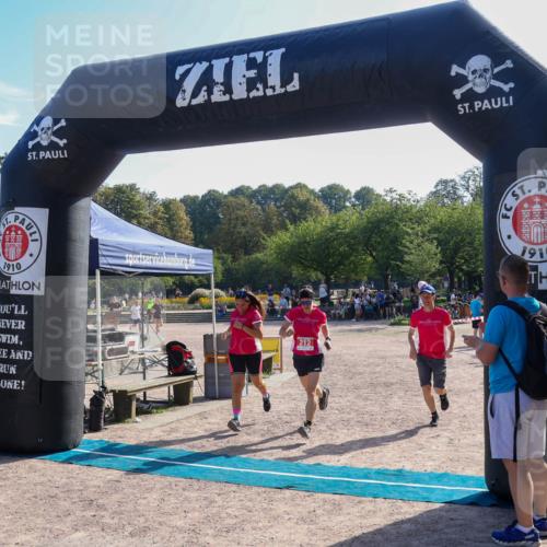 08.09.2024 - Stadtparktriathlon Luisa Fischer http://msf.ph/oto/7034714 08.09.2024 11:00:15 Ziel 182, 212 meine-sportfotos.de