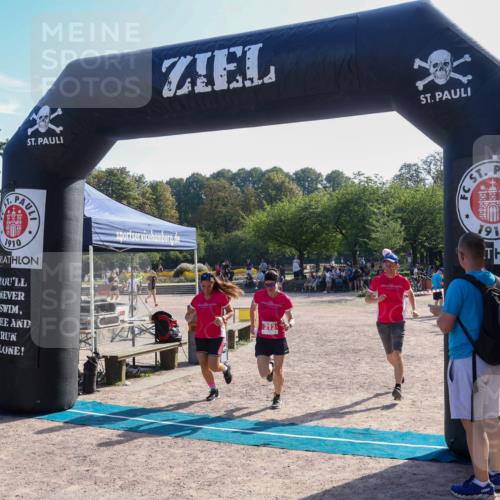 08.09.2024 - Stadtparktriathlon Luisa Fischer http://msf.ph/oto/7034716 08.09.2024 11:00:16 Ziel 182, 212 meine-sportfotos.de