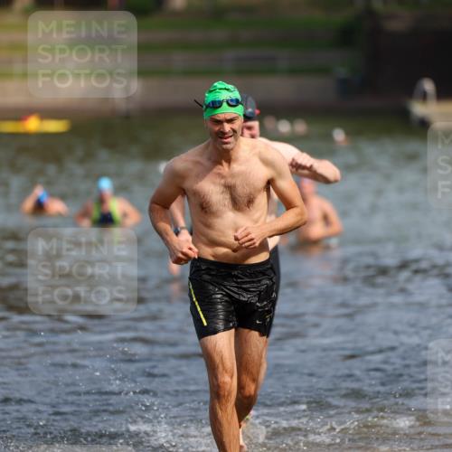 08.09.2024 - Stadtparktriathlon Michael Strokosch http://msf.ph/oto/7034763 08.09.2024 11:54:00 Schwimmen 775, 781, 788, 789 meine-sportfotos.de