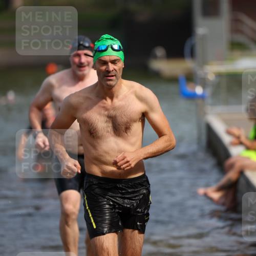 08.09.2024 - Stadtparktriathlon Michael Strokosch http://msf.ph/oto/7034777 08.09.2024 11:54:01 Schwimmen 781, 788, 789 meine-sportfotos.de