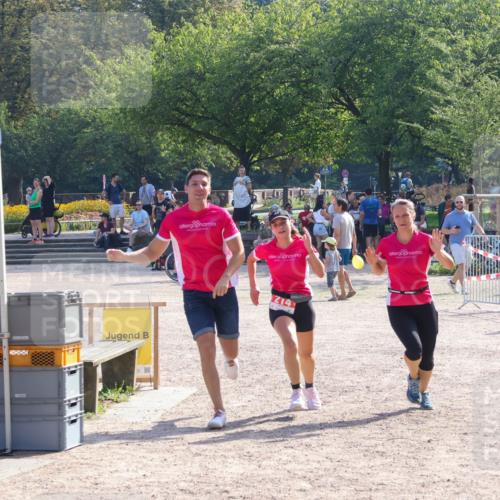08.09.2024 - Stadtparktriathlon Luisa Fischer http://msf.ph/oto/7034779 08.09.2024 11:01:19 Ziel 214 meine-sportfotos.de