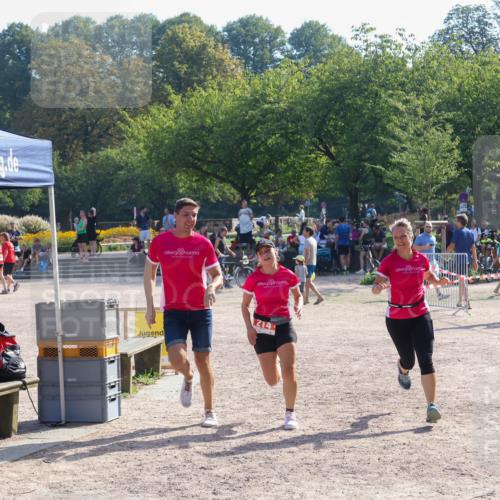 08.09.2024 - Stadtparktriathlon Luisa Fischer http://msf.ph/oto/7034784 08.09.2024 11:01:19 Ziel 214 meine-sportfotos.de