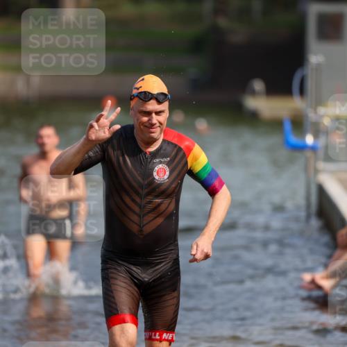 08.09.2024 - Stadtparktriathlon Michael Strokosch http://msf.ph/oto/7034804 08.09.2024 11:54:11 Schwimmen 763, 789 meine-sportfotos.de