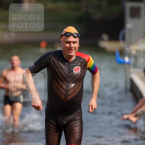 08.09.2024 - Stadtparktriathlon Michael Strokosch http://msf.ph/oto/7034808 08.09.2024 11:54:11 Schwimmen 763, 789 meine-sportfotos.de