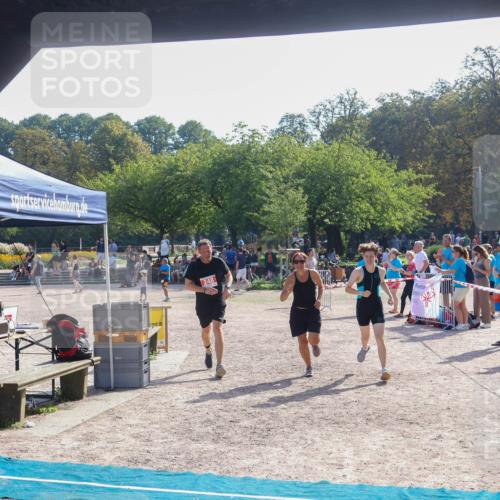 08.09.2024 - Stadtparktriathlon Luisa Fischer http://msf.ph/oto/7034809 08.09.2024 11:01:49 Ziel 248 meine-sportfotos.de