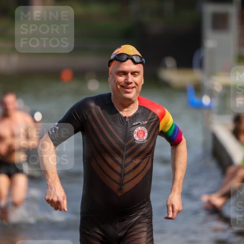 08.09.2024 - Stadtparktriathlon Michael Strokosch http://msf.ph/oto/7034813 08.09.2024 11:54:12 Schwimmen 755, 763, 789 meine-sportfotos.de