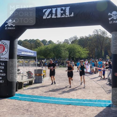 08.09.2024 - Stadtparktriathlon Luisa Fischer http://msf.ph/oto/7034814 08.09.2024 11:01:49 Ziel 248 meine-sportfotos.de